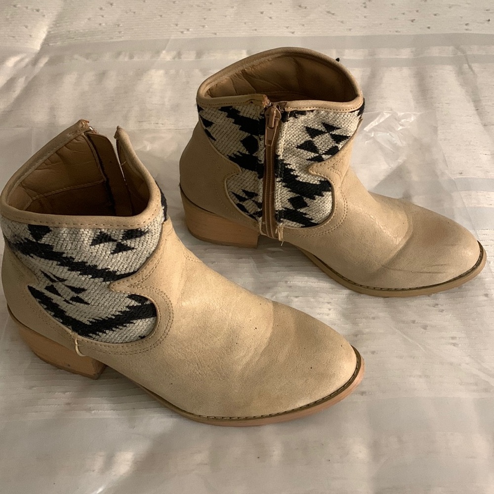 Francesca’s Ankle Boot